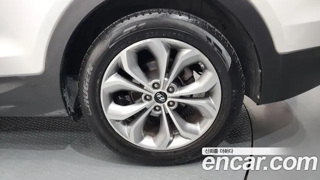 Hyundai Санта Фе 2014 thumb 3