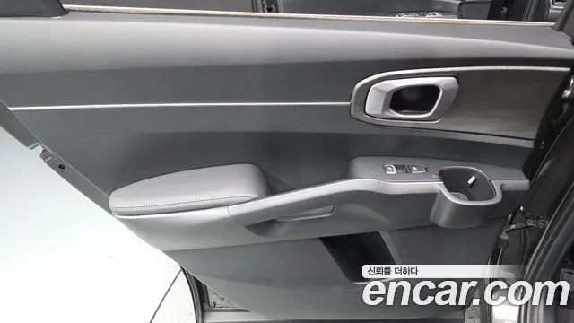 Kia Sorento 2023 thumb 5