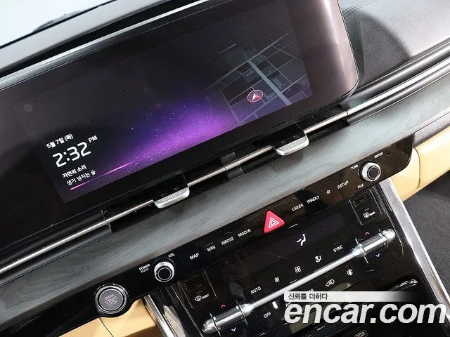 Kia Carnival 2021 thumb 2