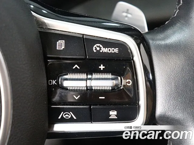 Kia Carnival 2021 thumb 9