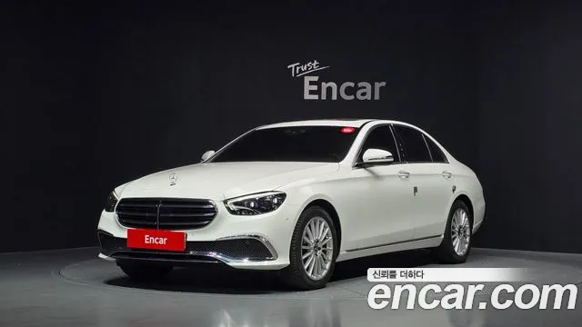 Mercedes-Benz E-Class 2020 thumb 10