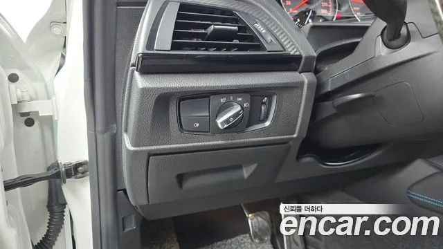 BMW M2 2017 thumb 4