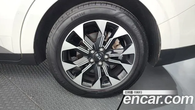 Kia Carnival 2021 thumb 12