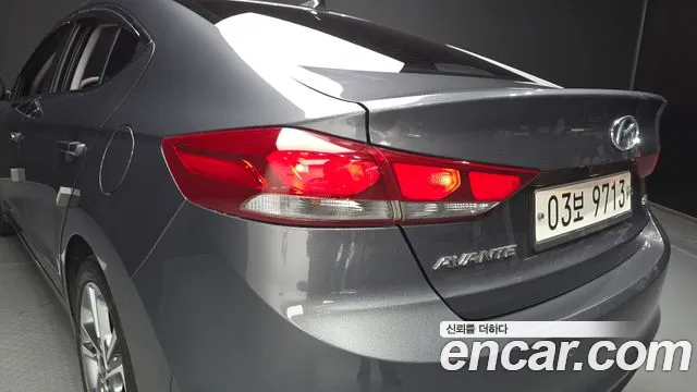 Hyundai Avante 2017 thumb 8