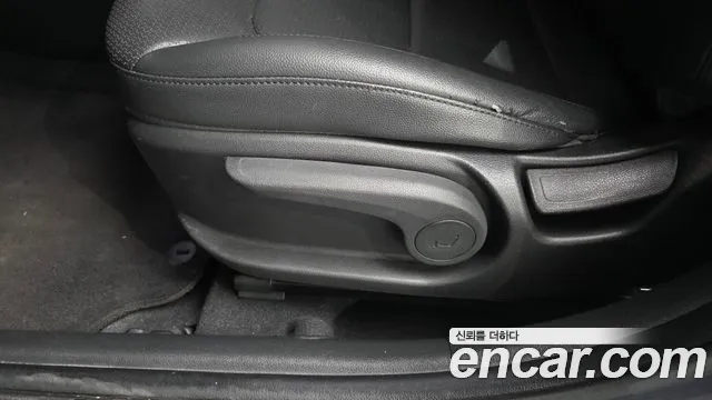 Hyundai Avante 2017 thumb 5
