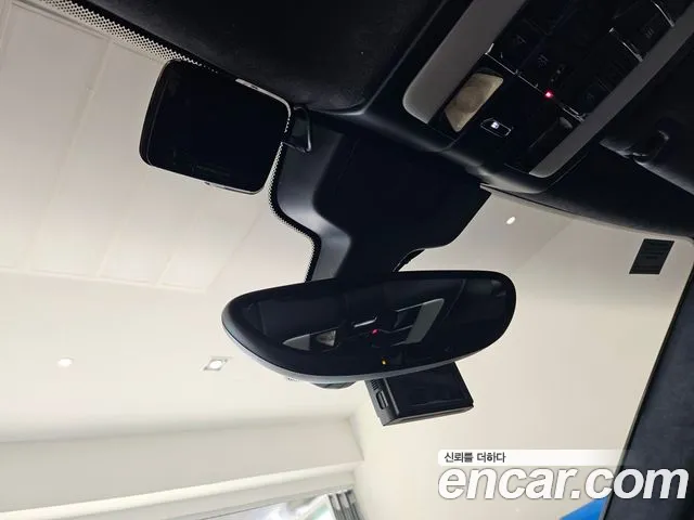 Porsche Panamera 2010 thumb 11