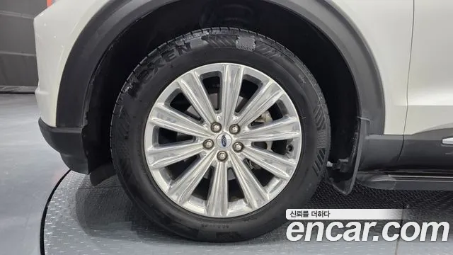 Ford Explorer 2020 thumb 7