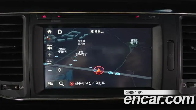 Kia Carnival 2015 thumb 12