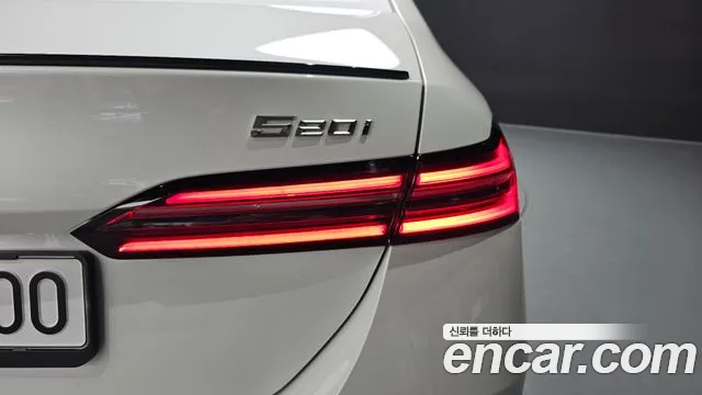 BMW 5 серии 2025 thumb 2