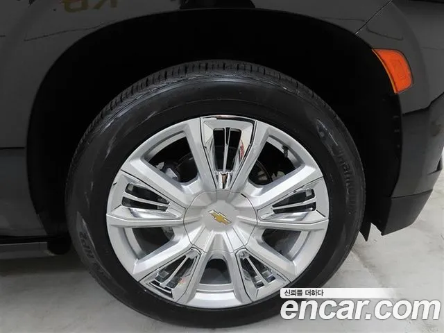 Chevrolet Tahoe 2023 thumb 8