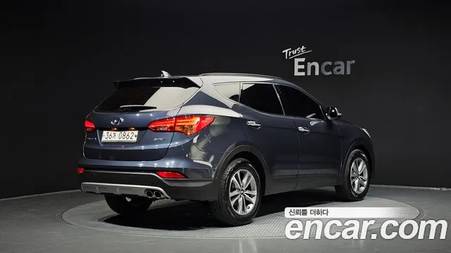Hyundai Санта Фе 2015 thumb 9