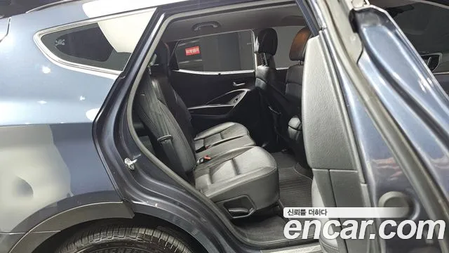 Hyundai Санта Фе 2015 thumb 8