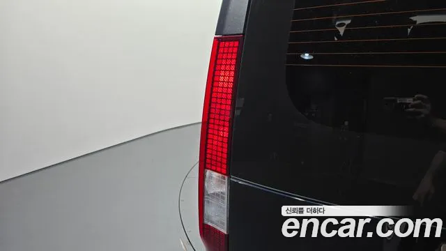 Hyundai Staria 2022 thumb 6