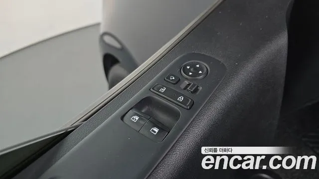 Hyundai Staria 2022 thumb 12