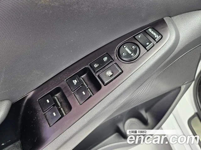 Hyundai Ioniq Electric 2016 thumb 5