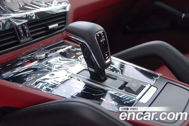 Porsche Cayenne 2023 thumb 11