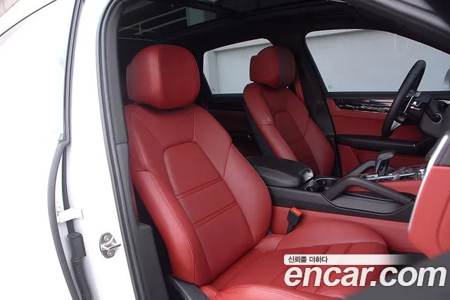 Porsche Cayenne 2023 thumb 8