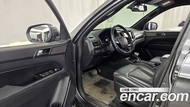 KGM Rexton 2021 thumb 9