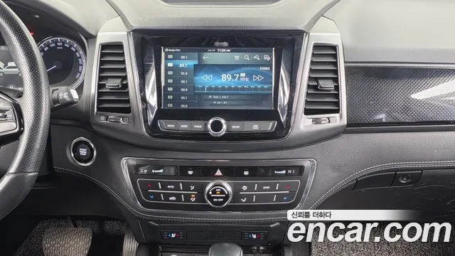 KGM Rexton 2021 thumb 8
