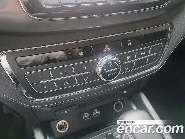 KGM Rexton 2022 thumb 11