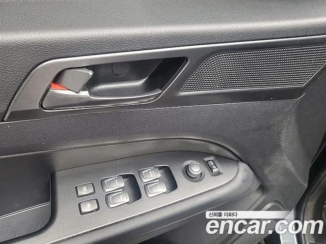 KGM Rexton 2022 thumb 7