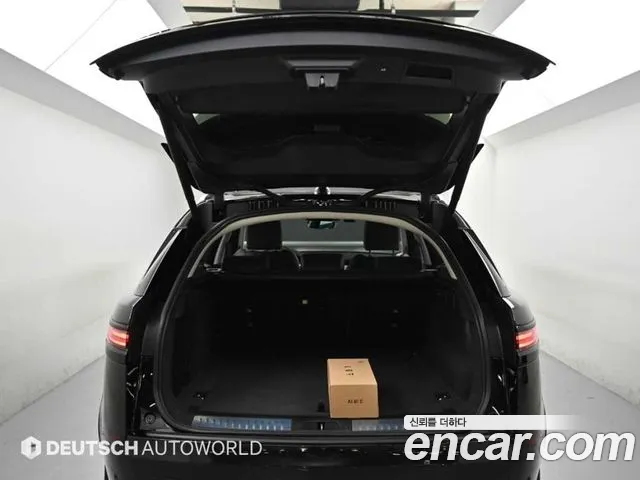 Land Rover Range Rover Velar 2025 thumb 6
