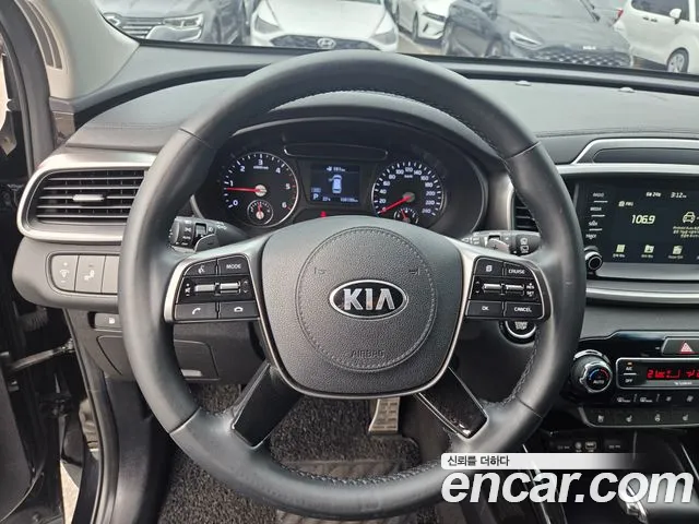 Kia Sorento 2017 thumb 9