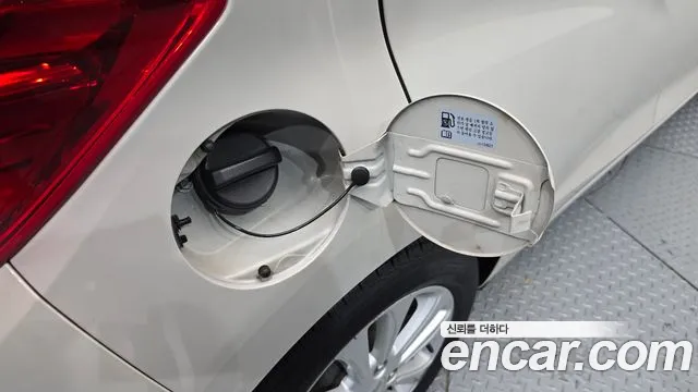 Chevrolet Spark 2017 thumb 11