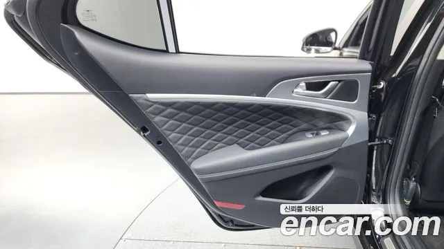 Genesis G70 2021 thumb 6