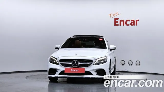 Mercedes-Benz C-Class 2019 thumb 4