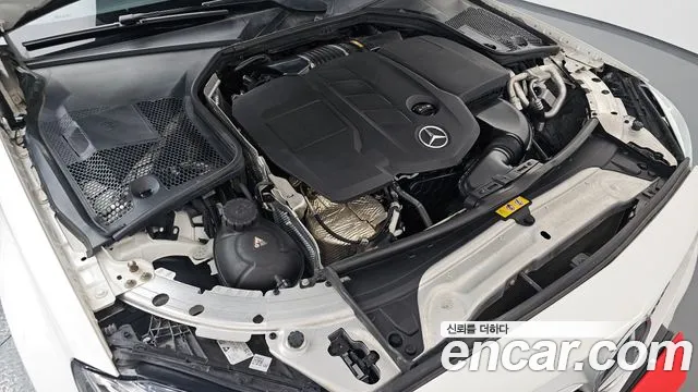 Mercedes-Benz C-Class 2019 thumb 5