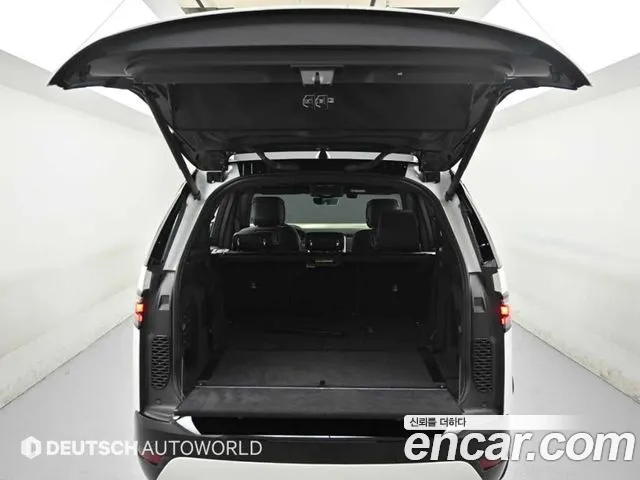 Land Rover Discovery 2024 thumb 4