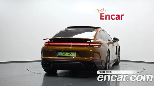 Porsche Panamera 2024 thumb 7