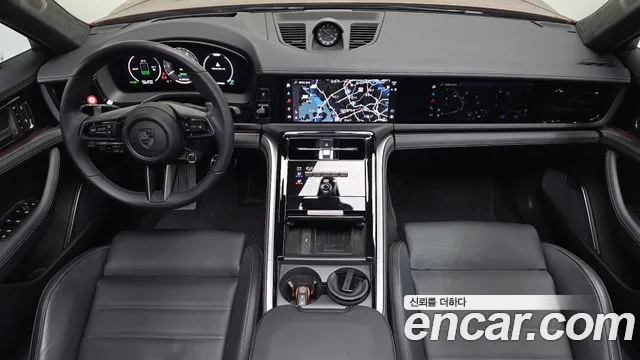 Porsche Panamera 2024 thumb 2