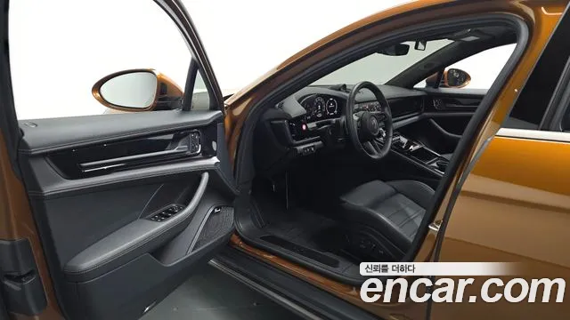 Porsche Panamera 2024 thumb 4