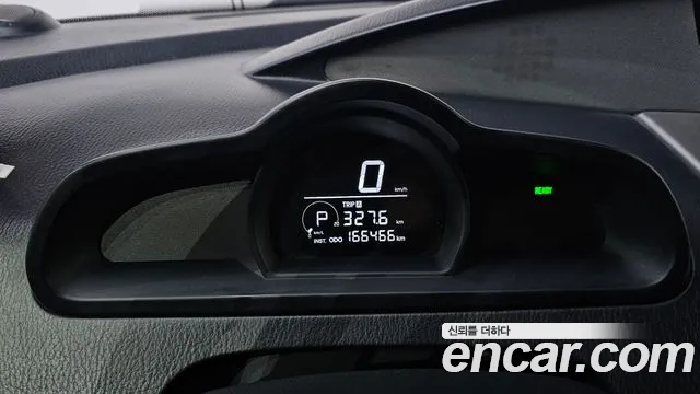 KGM Korando 2015 thumb 5