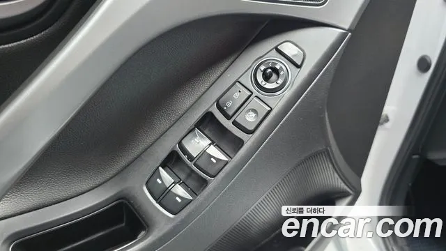 Hyundai Elantra 2013 thumb 2