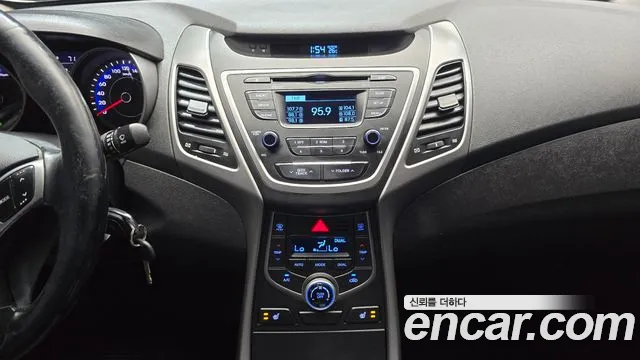 Hyundai Elantra 2013 thumb 9