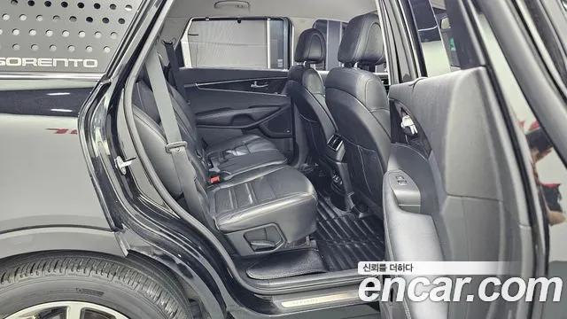 Kia Sorento 2015 thumb 10