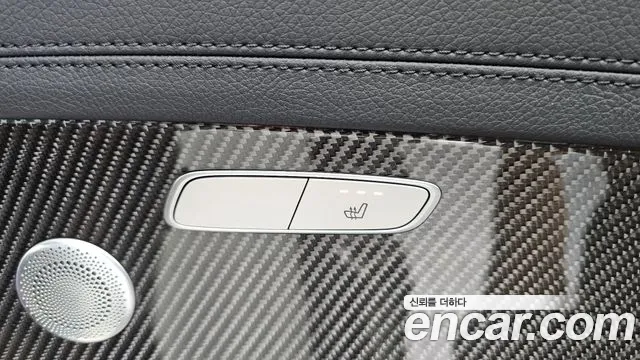 Mercedes-Benz E-Class 2018 thumb 12