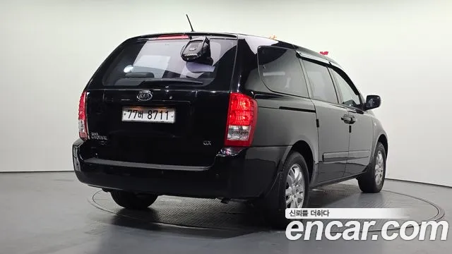 Kia Carnival 2008 thumb 11