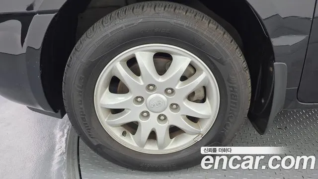 Kia Carnival 2008 thumb 12