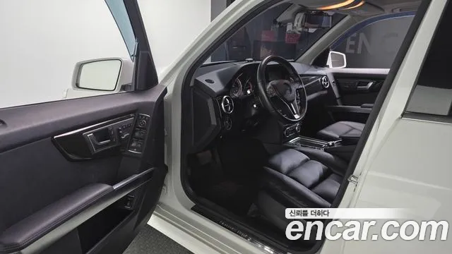 Mercedes-Benz GLC-Класс 2015 thumb 7