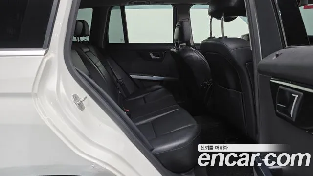 Mercedes-Benz GLC-Класс 2015 thumb 3