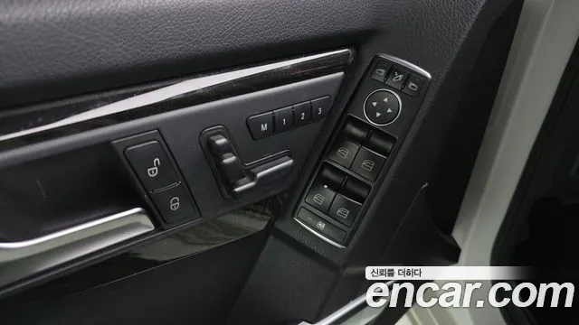 Mercedes-Benz GLC-Класс 2015 thumb 2
