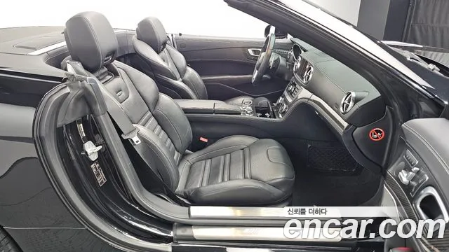 Mercedes-Benz SL-Класс 2015 thumb 4