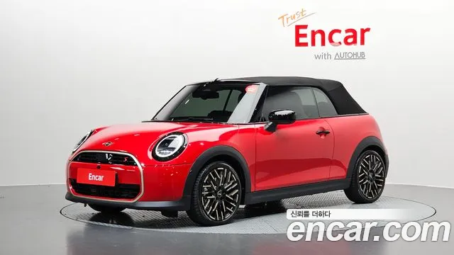 Mini Cooper Convertible 2025 thumb 2