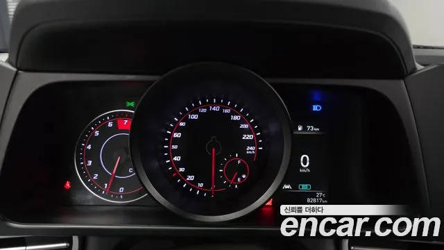 Hyundai Elantra 2022 thumb 12