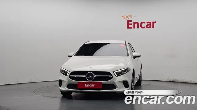 Mercedes-Benz A-Class 2022 thumb 3