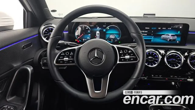Mercedes-Benz A-Class 2022 thumb 4